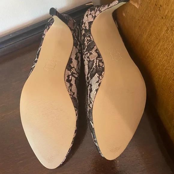 Black lace heels - Picture 3 of 5